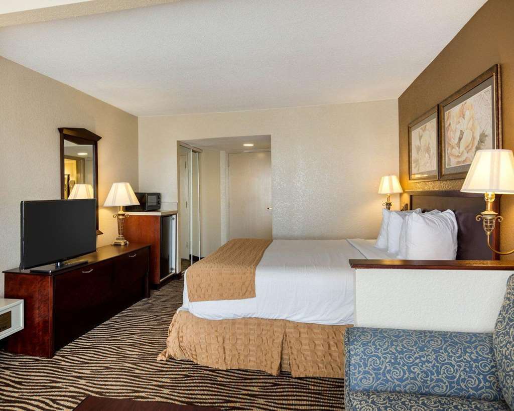 Quality Inn Near Hampton Coliseum 部屋 写真
