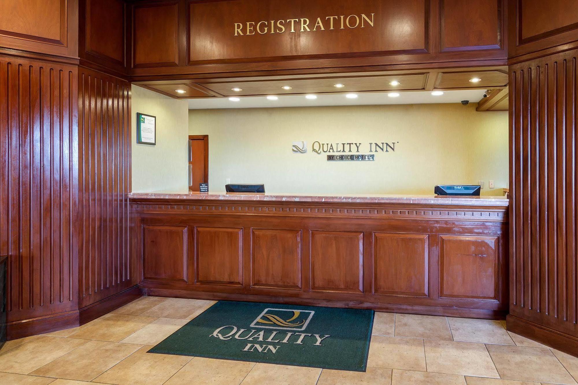 Quality Inn Near Hampton Coliseum エクステリア 写真
