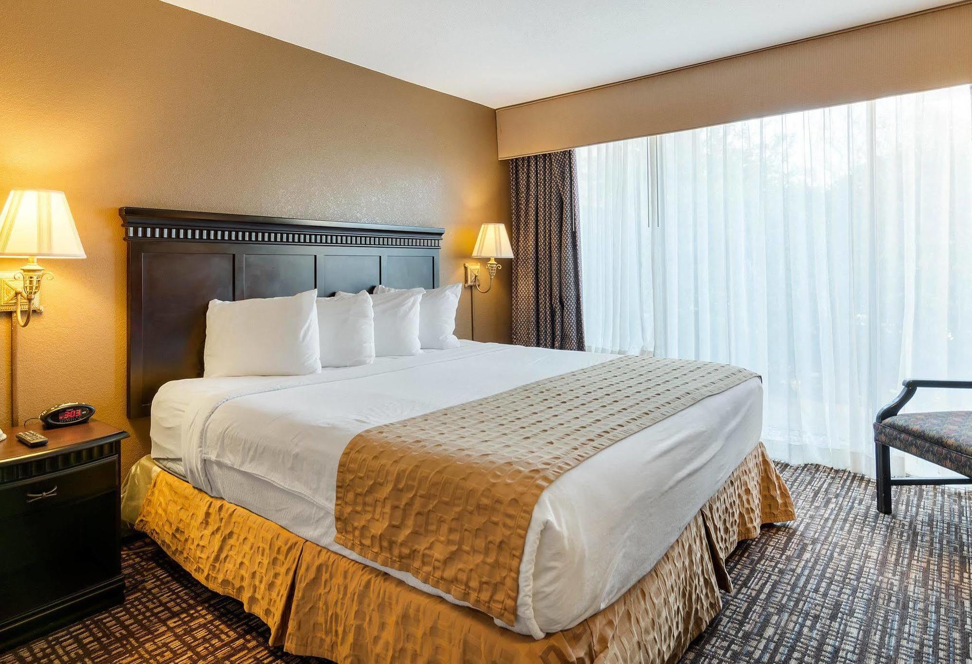 Quality Inn Near Hampton Coliseum エクステリア 写真
