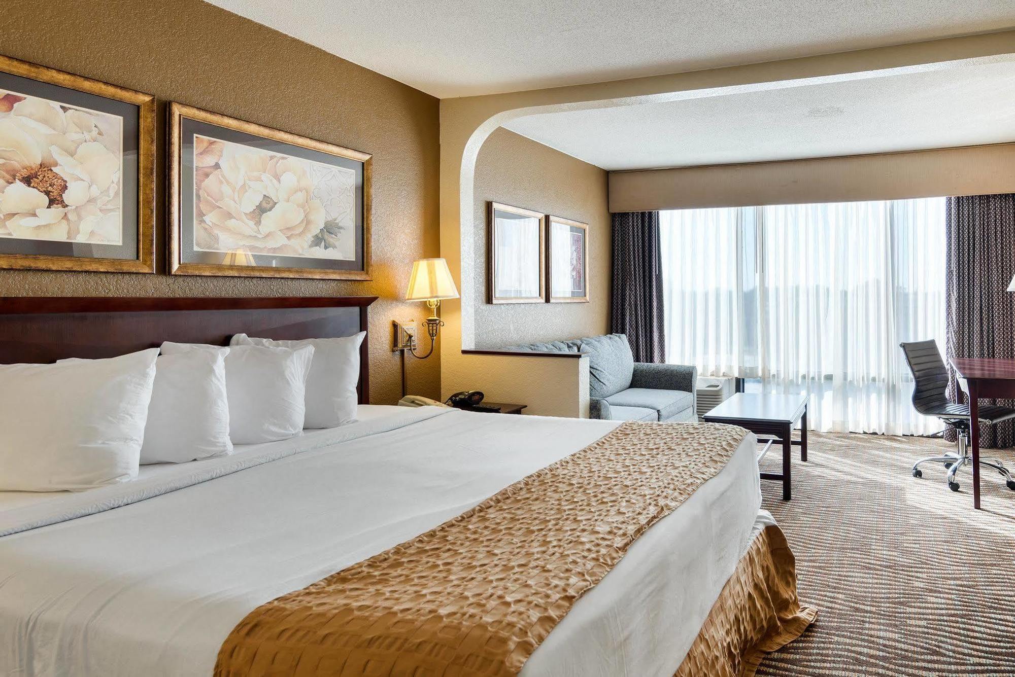 Quality Inn Near Hampton Coliseum エクステリア 写真