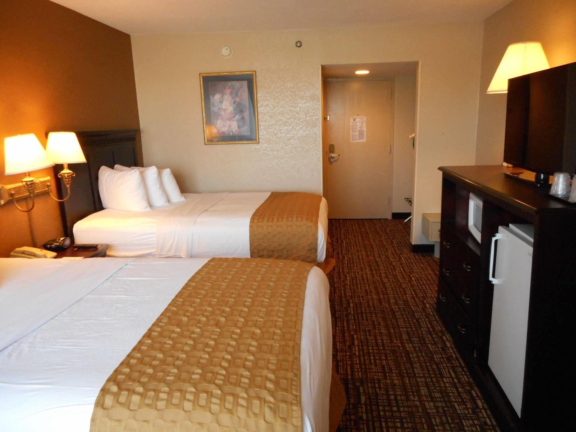 Quality Inn Near Hampton Coliseum エクステリア 写真