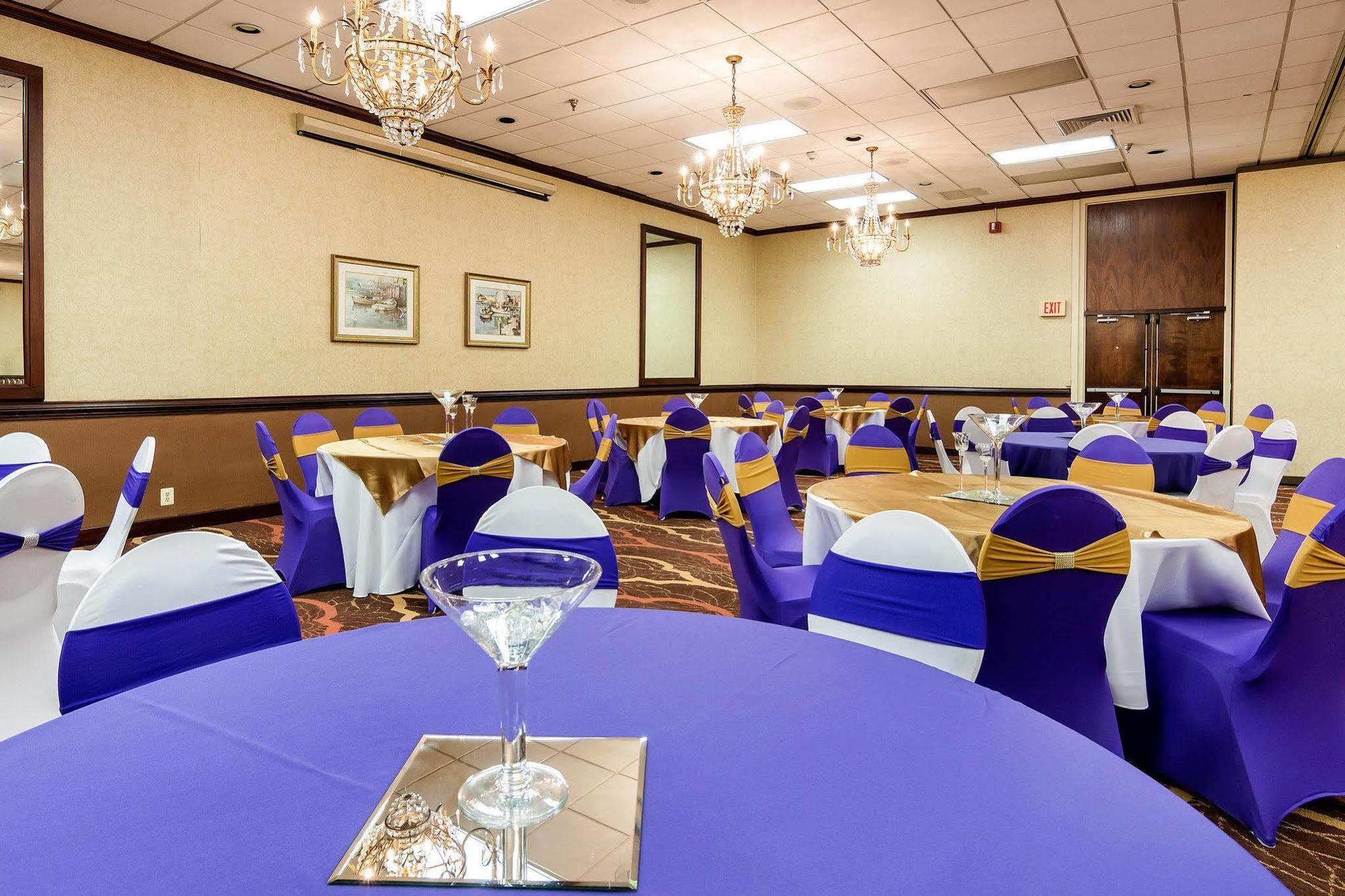 Quality Inn Near Hampton Coliseum エクステリア 写真